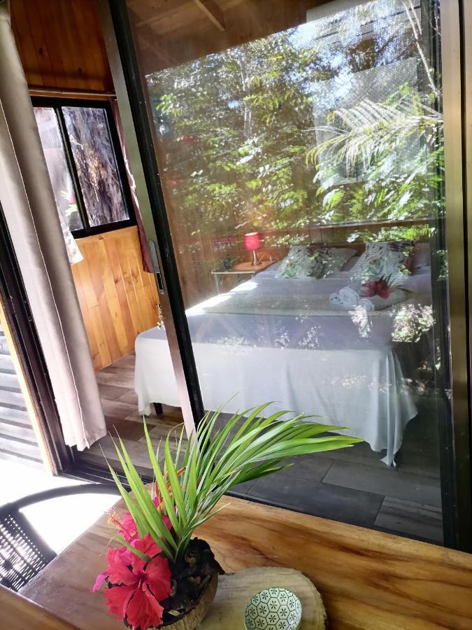 Casa El Colibri Bed & Breakfast Parrita Exterior photo